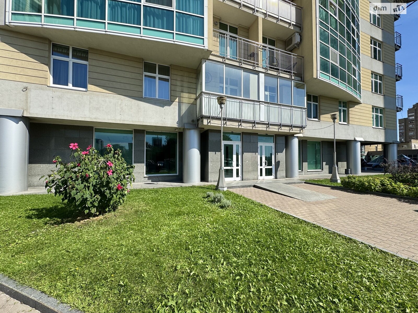 Коммерческое помещение в Киеве, сдам в аренду по Зверинецкая улица 59, район Зверинец, цена: 105 550 грн за объект фото 1 Коммерческое помещение в Киеве, сдам в аренду по Зверинецкая улица 59, район Зверинец, цена: 105 550 грн за объект фото 1