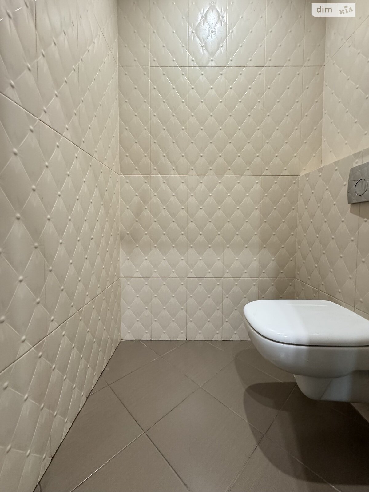 Коммерческое помещение в Киеве, сдам в аренду по Зверинецкая улица 59, район Зверинец, цена: 105 550 грн за объект фото 1 Коммерческое помещение в Киеве, сдам в аренду по Зверинецкая улица 59, район Зверинец, цена: 105 550 грн за объект фото 1