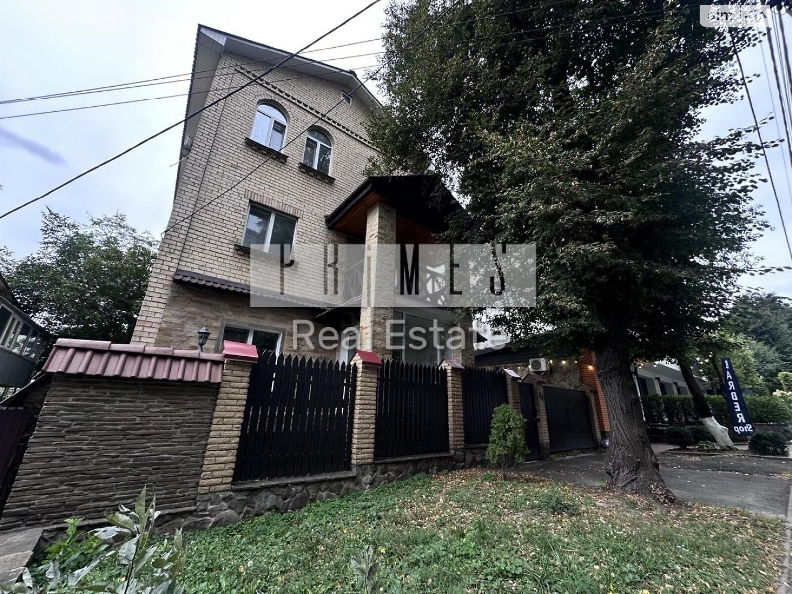 Коммерческое помещение в Киеве, сдам в аренду по Зверинецкая улица, район Зверинец, цена: 109 772 грн за объект фото 1 Коммерческое помещение в Киеве, сдам в аренду по Зверинецкая улица, район Зверинец, цена: 109 772 грн за объект фото 1