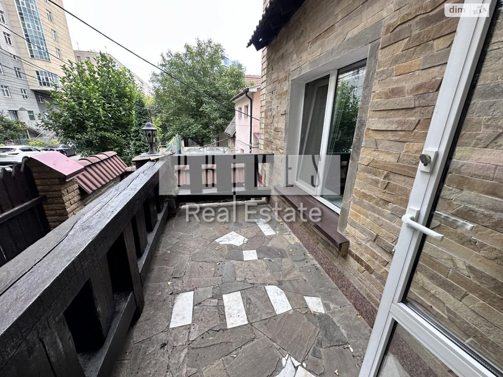 Коммерческое помещение в Киеве, сдам в аренду по Зверинецкая улица, район Зверинец, цена: 109 772 грн за объект фото 1 Коммерческое помещение в Киеве, сдам в аренду по Зверинецкая улица, район Зверинец, цена: 109 772 грн за объект фото 1