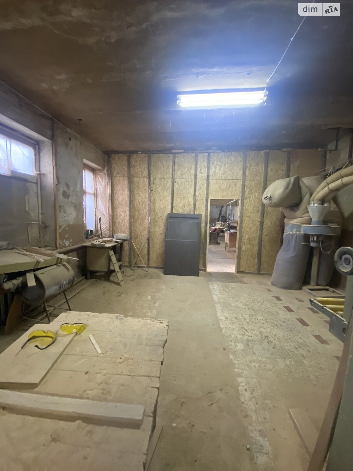 Коммерческое помещение в Клевани, Замковый переулок, цена аренды: 17 000 грн за объект фото 1