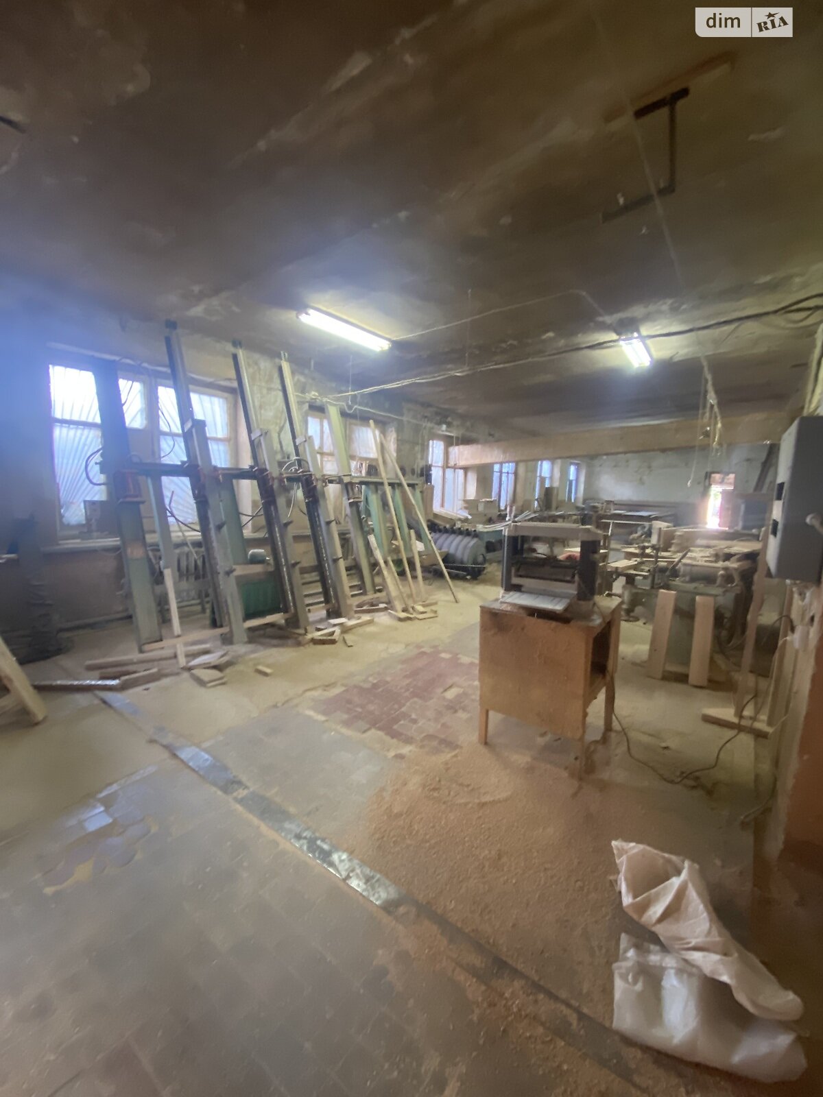 Коммерческое помещение в Клевани, Замковый переулок, цена аренды: 17 000 грн за объект фото 1