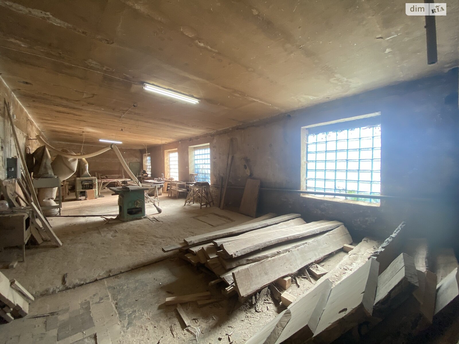 Коммерческое помещение в Клевани, Замковый переулок, цена аренды: 17 000 грн за объект фото 1