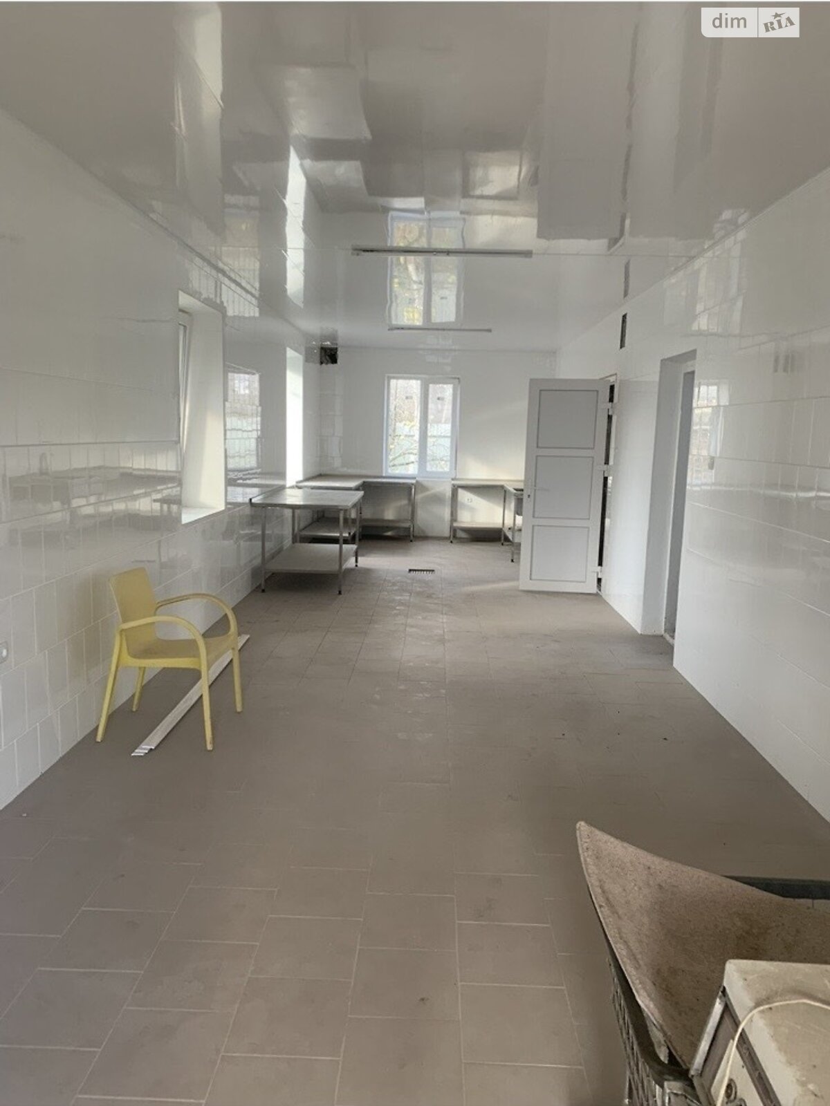 Комерційне приміщення в Кобилячому, здам в оренду по вулиця Зарічна 9, район Пронятин, ціна: 21 125 грн за об’єкт фото 1 Комерційне приміщення в Кобилячому, здам в оренду по вулиця Зарічна 9, район Пронятин, ціна: 21 125 грн за об’єкт фото 1