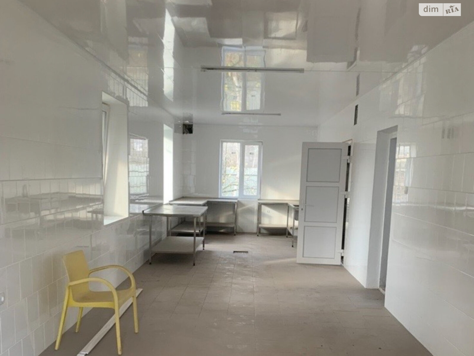 Комерційне приміщення в Кобилячому, здам в оренду по вулиця Зарічна 9, район Пронятин, ціна: 21 125 грн за об’єкт фото 1 Комерційне приміщення в Кобилячому, здам в оренду по вулиця Зарічна 9, район Пронятин, ціна: 21 125 грн за об’єкт фото 1