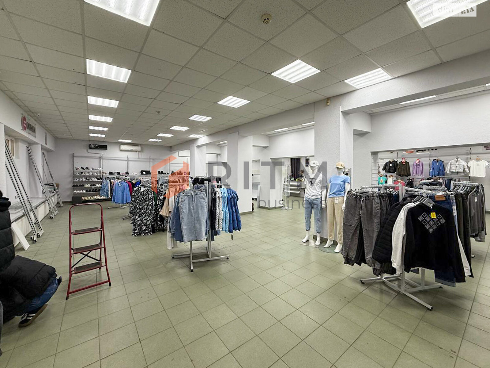 Коммерческое помещение в Коломые, Сечевых Стрельцов улица 39, цена аренды: 81 000 грн за объект фото 1 Коммерческое помещение в Коломые, Сечевых Стрельцов улица 39, цена аренды: 81 000 грн за объект фото 1