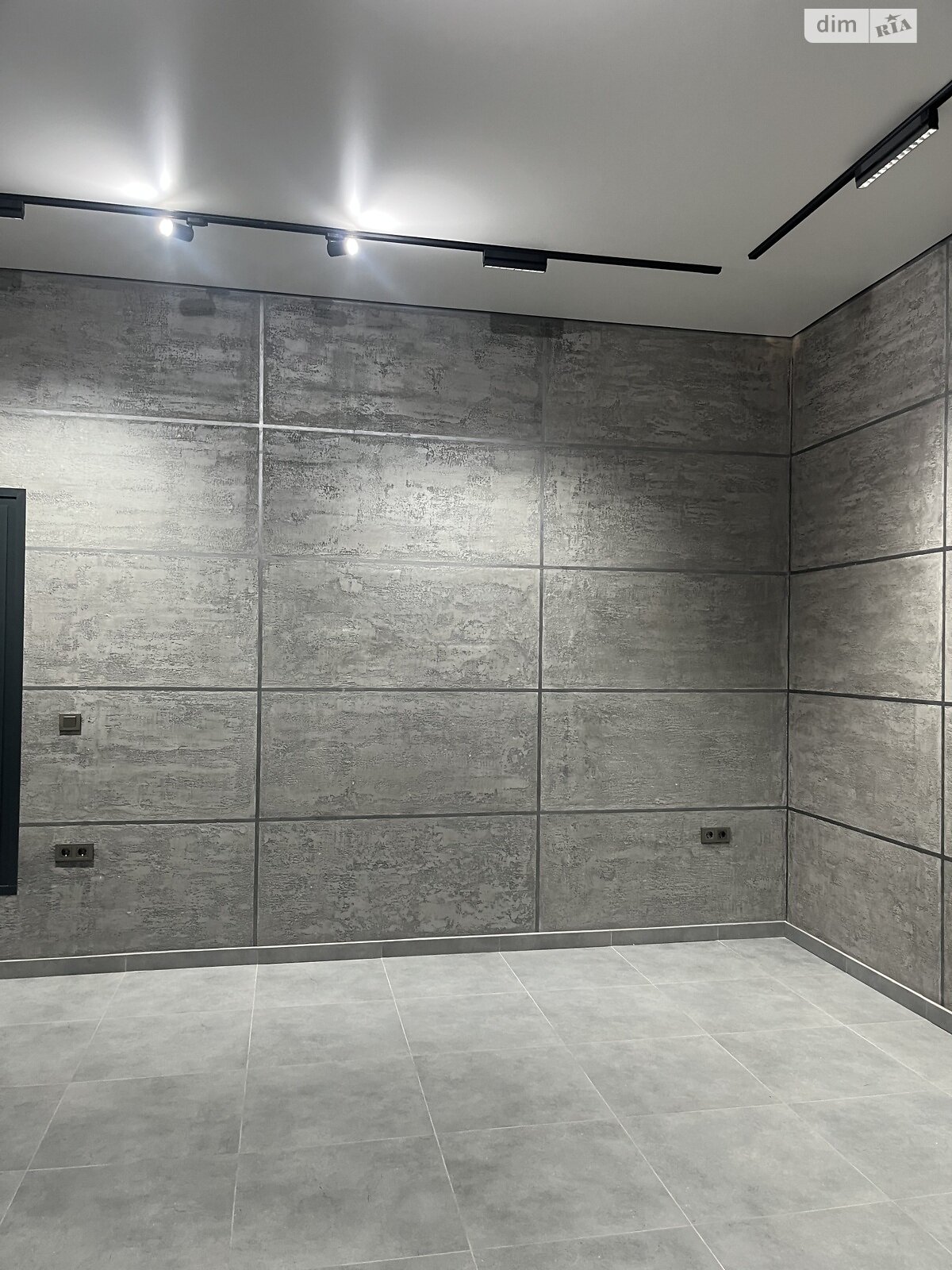 Коммерческое помещение в Коростене, Грушевского улица 41, цена аренды: 26 040 грн за объект фото 1