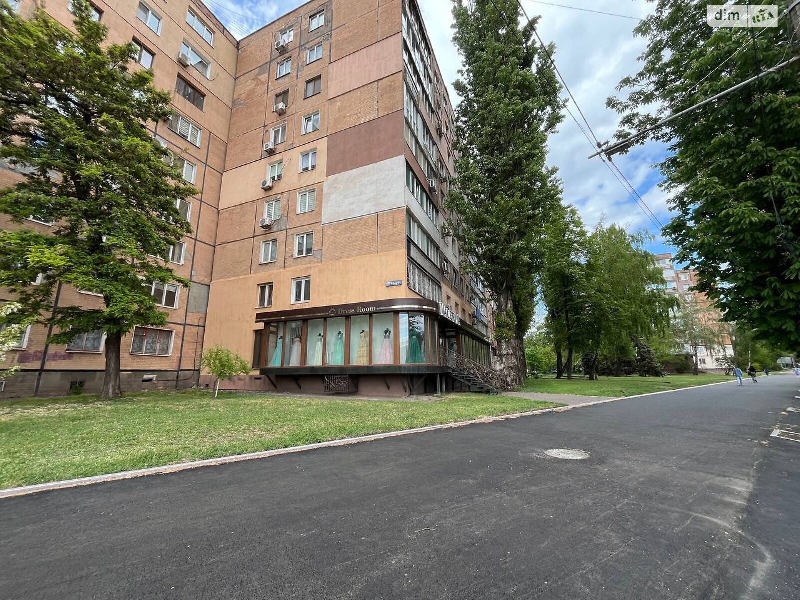 Комерційне приміщення в Кривому Розі, здам в оренду по Миру проспект 21, район Саксаганський, ціна: 30 000 грн за об’єкт фото 1 Комерційне приміщення в Кривому Розі, здам в оренду по Миру проспект 21, район Саксаганський, ціна: 30 000 грн за об’єкт фото 1