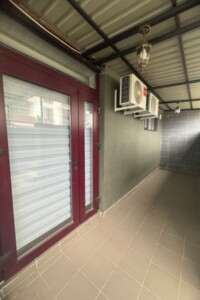 Комерційне приміщення в Крижанівка, Захисників України (Генерала Бочарова) вулиця 66В, ціна оренди: 4 500 грн за об’єкт фото 2