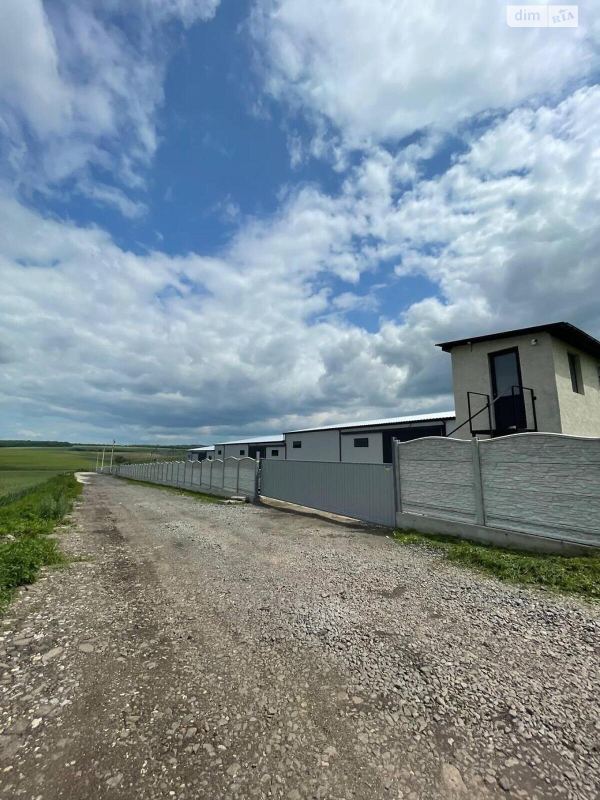 Комерційне приміщення в Лісових Гринівцях, Центральна вулиця, ціна оренди: 56 000 грн за об’єкт фото 1