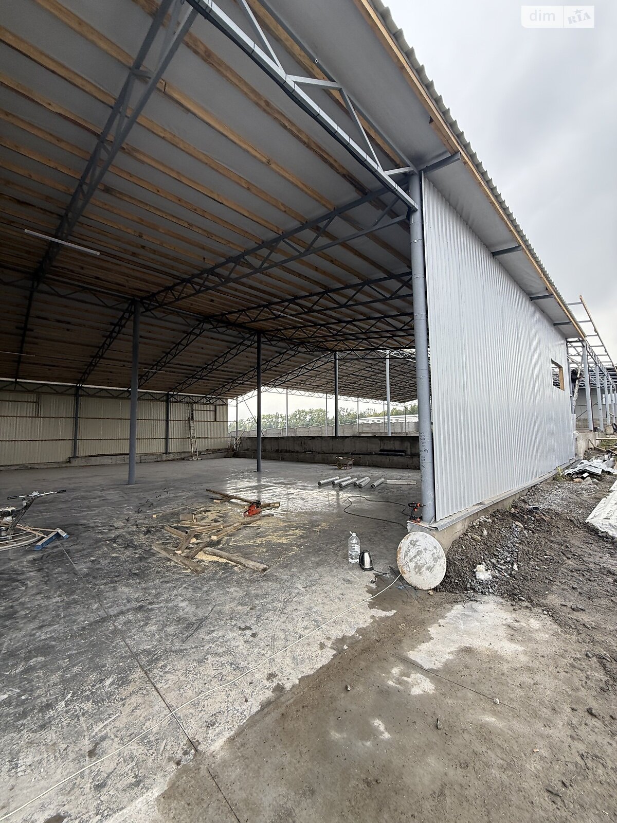 Комерційне приміщення в Лісових Гринівцях, Центральна вулиця, ціна оренди: 56 000 грн за об’єкт фото 1