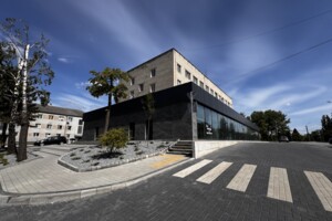 Коммерческое помещение в Луцке, сдам в аренду по Конякина улица 6, район 40 микрорайон, цена: 550 000 грн за объект фото 2