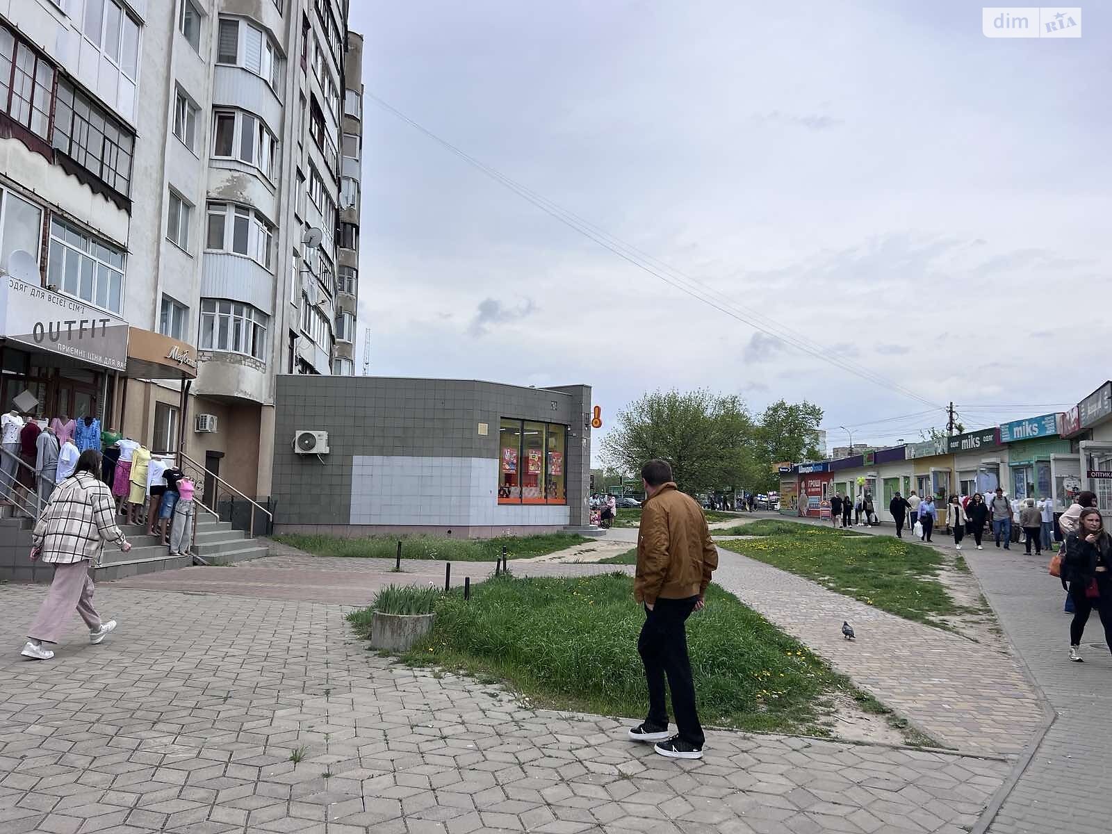 Коммерческое помещение в Луцке, сдам в аренду по Соборности проспект 42, район 40 микрорайон, цена: 45 000 грн за объект фото 1 Коммерческое помещение в Луцке, сдам в аренду по Соборности проспект 42, район 40 микрорайон, цена: 45 000 грн за объект фото 1