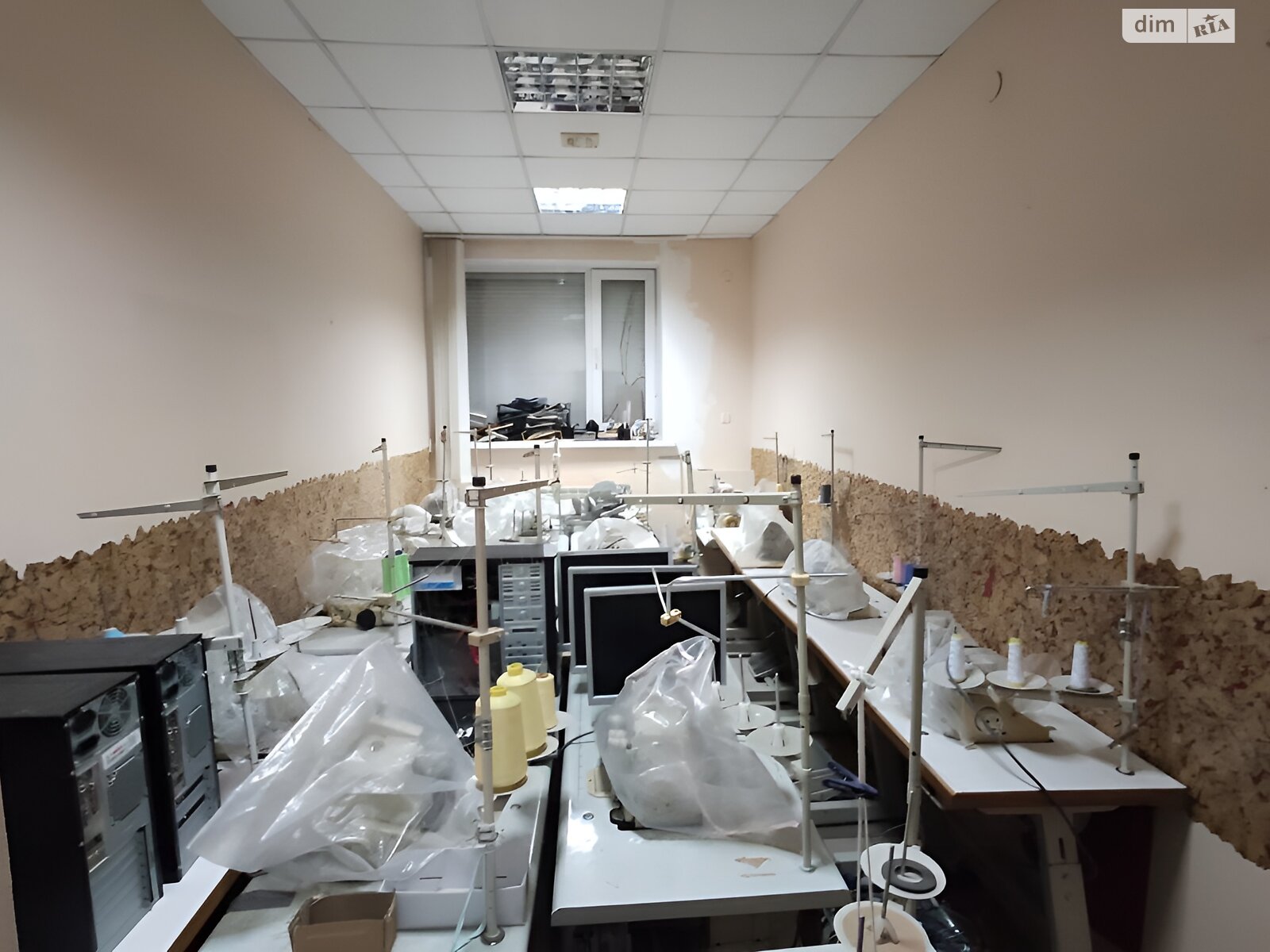 Комерційне приміщення в Луцьку, здам в оренду по Володимирська вулиця, район Кічкарівка, ціна: 25 500 грн за об’єкт фото 1 Комерційне приміщення в Луцьку, здам в оренду по Володимирська вулиця, район Кічкарівка, ціна: 25 500 грн за об’єкт фото 1