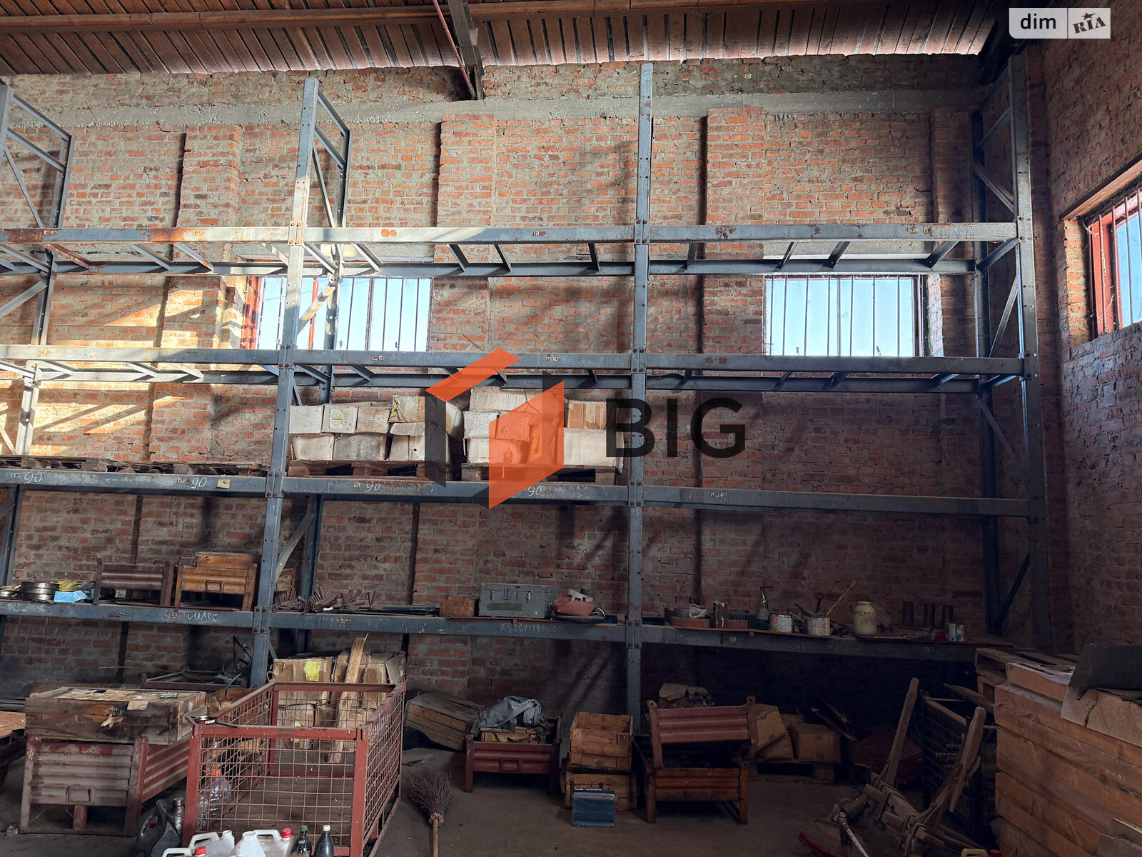 Коммерческое помещение в Луцке, Магистральная (Мамсурова) улица, цена аренды: 36 000 грн за объект фото 1