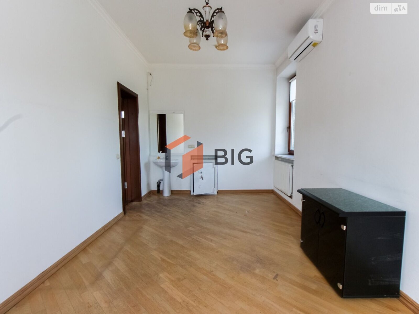 Коммерческое помещение в Луцке, Словацкого улица, цена аренды: 23 500 грн за объект фото 1 Коммерческое помещение в Луцке, Словацкого улица, цена аренды: 23 500 грн за объект фото 1