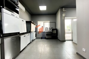 Коммерческое помещение в Луцке, сдам в аренду по Ровенская улица, район Теремно, цена: 28 000 грн за объект фото 2 Коммерческое помещение в Луцке, сдам в аренду по Ровенская улица, район Теремно, цена: 28 000 грн за объект фото 2