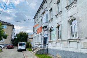 Коммерческое помещение в Луцке, сдам в аренду по Прогресса улица, район Центр, цена: 146 825 грн за объект фото 2