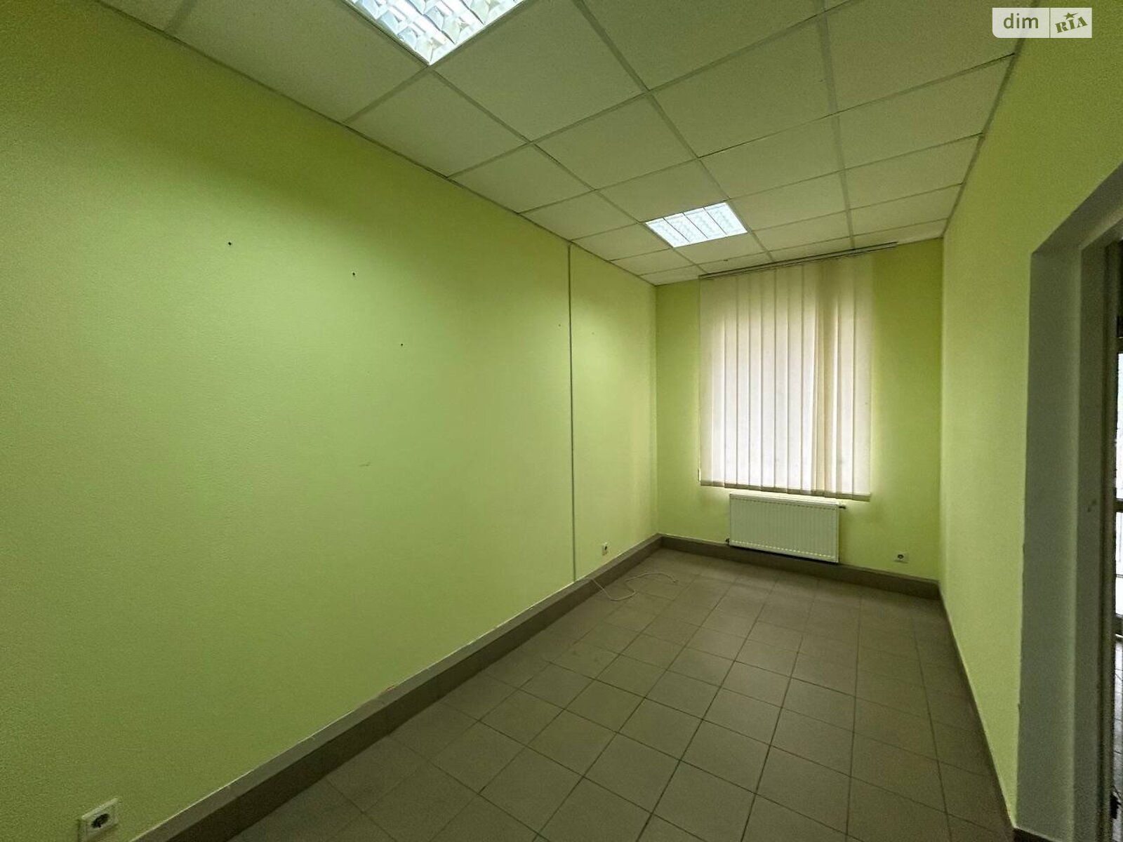 Комерційне приміщення в Луцьку, здам в оренду по Романюка вулиця 9, район Центр, ціна: 55 600 грн за об’єкт фото 1 Комерційне приміщення в Луцьку, здам в оренду по Романюка вулиця 9, район Центр, ціна: 55 600 грн за об’єкт фото 1