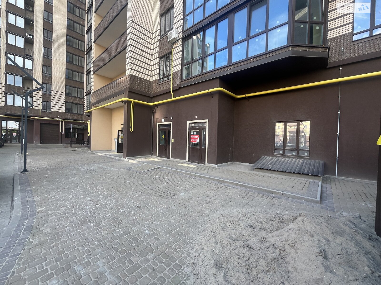 Коммерческое помещение в Луцке, сдам в аренду по Ровенская улица 25Є, район Центр, цена: 23 000 грн за объект фото 1 Коммерческое помещение в Луцке, сдам в аренду по Ровенская улица 25Є, район Центр, цена: 23 000 грн за объект фото 1