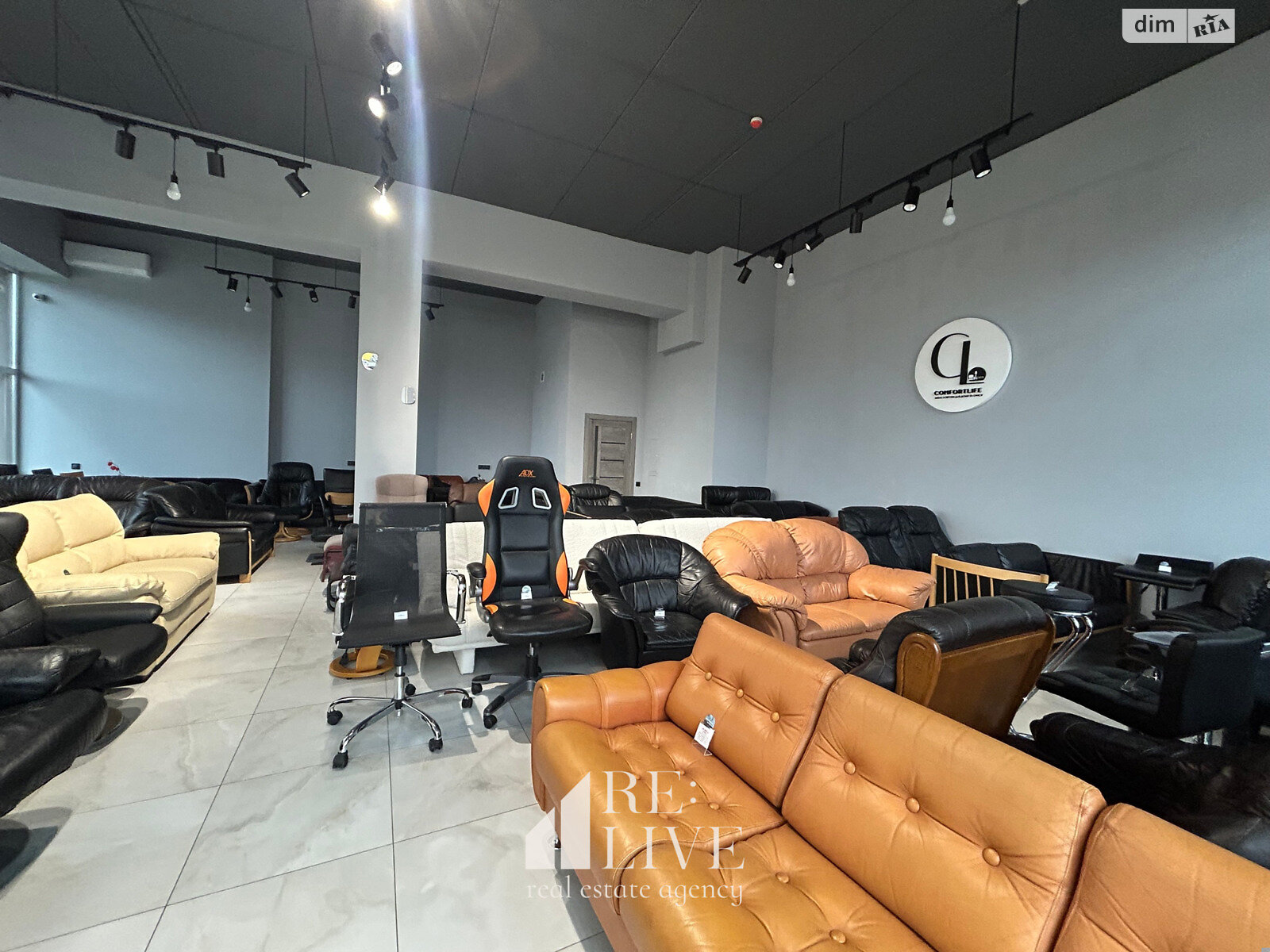 Комерційне приміщення в Луцьку, здам в оренду по Рівненська вулиця 25Е, район Центр, ціна: 42 000 грн за об’єкт фото 1