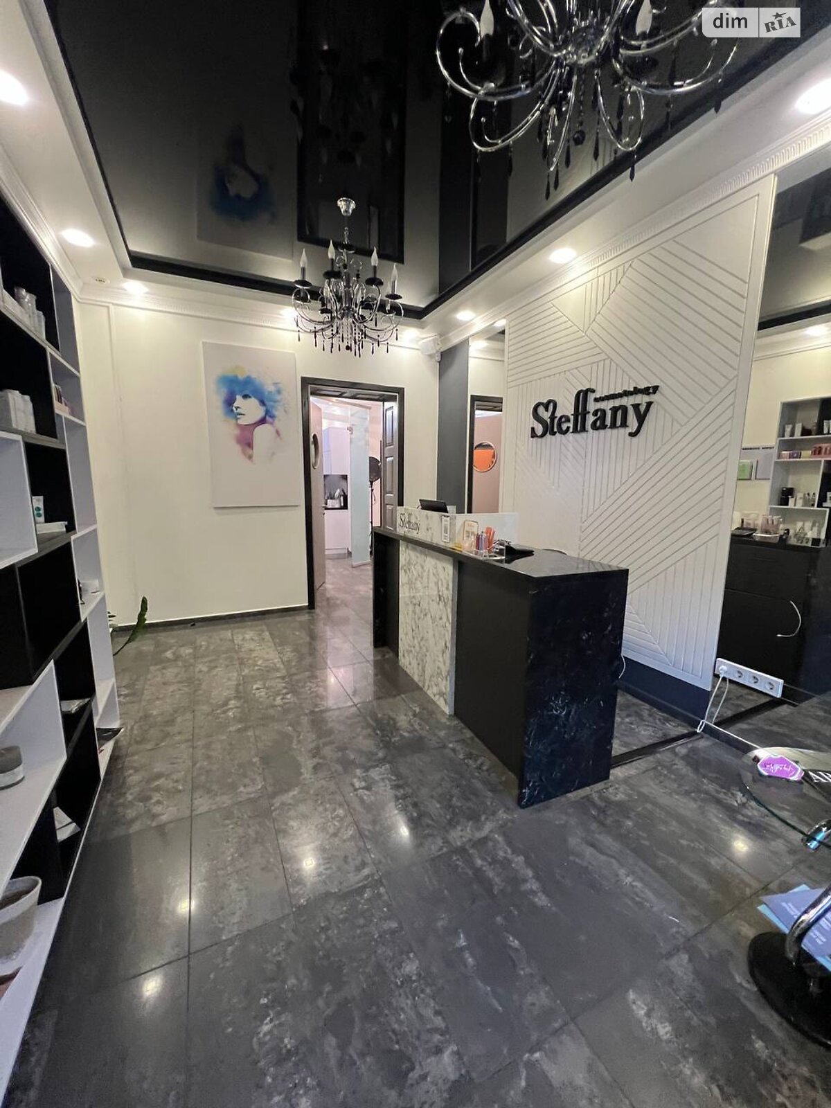 Комерційне приміщення в Луцьку, здам в оренду по Волі проспект 10, район Центр, ціна: 75 000 грн за об’єкт фото 1 Комерційне приміщення в Луцьку, здам в оренду по Волі проспект 10, район Центр, ціна: 75 000 грн за об’єкт фото 1