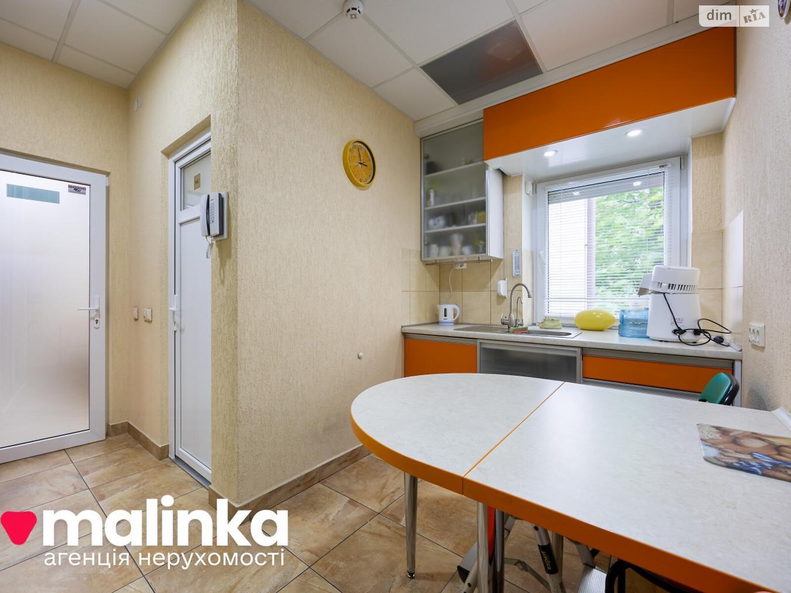 Комерційне приміщення в Львові, здам в оренду по Генерала Тараса Чупринки вулиця 1, район Франківський, ціна: 150 000 грн за об’єкт фото 1 Комерційне приміщення в Львові, здам в оренду по Генерала Тараса Чупринки вулиця 1, район Франківський, ціна: 150 000 грн за об’єкт фото 1