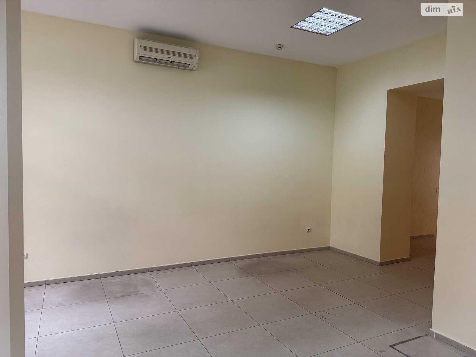 Комерційне приміщення в Львові, здам в оренду по Генерала Тараса Чупринки вулиця, район Франківський, ціна: 33 560 грн за об’єкт фото 1 Комерційне приміщення в Львові, здам в оренду по Генерала Тараса Чупринки вулиця, район Франківський, ціна: 33 560 грн за об’єкт фото 1