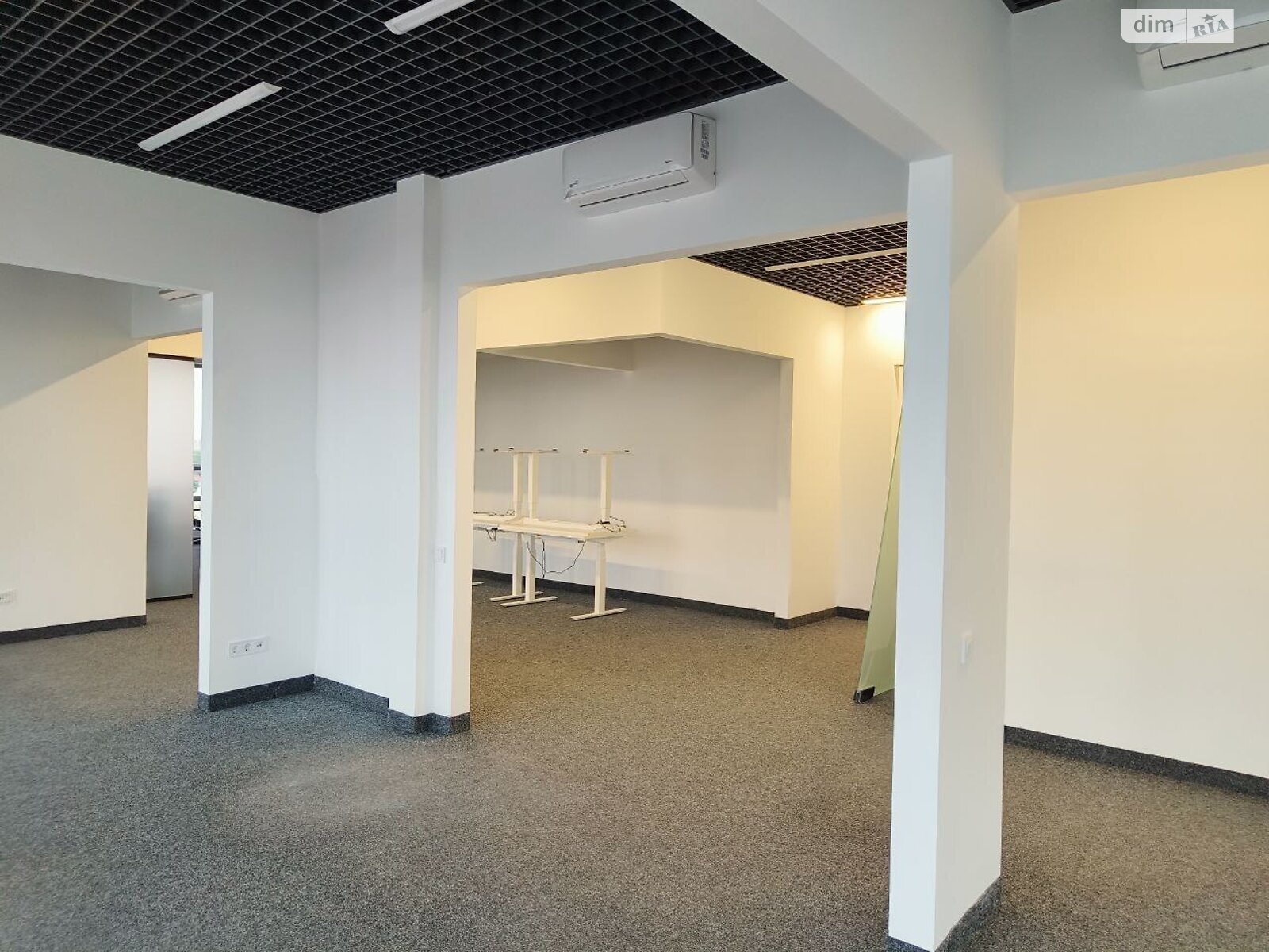 Коммерческое помещение в Львове, сдам в аренду по Героев УПА улица, район Франковский, цена: 224 400 грн за объект фото 1