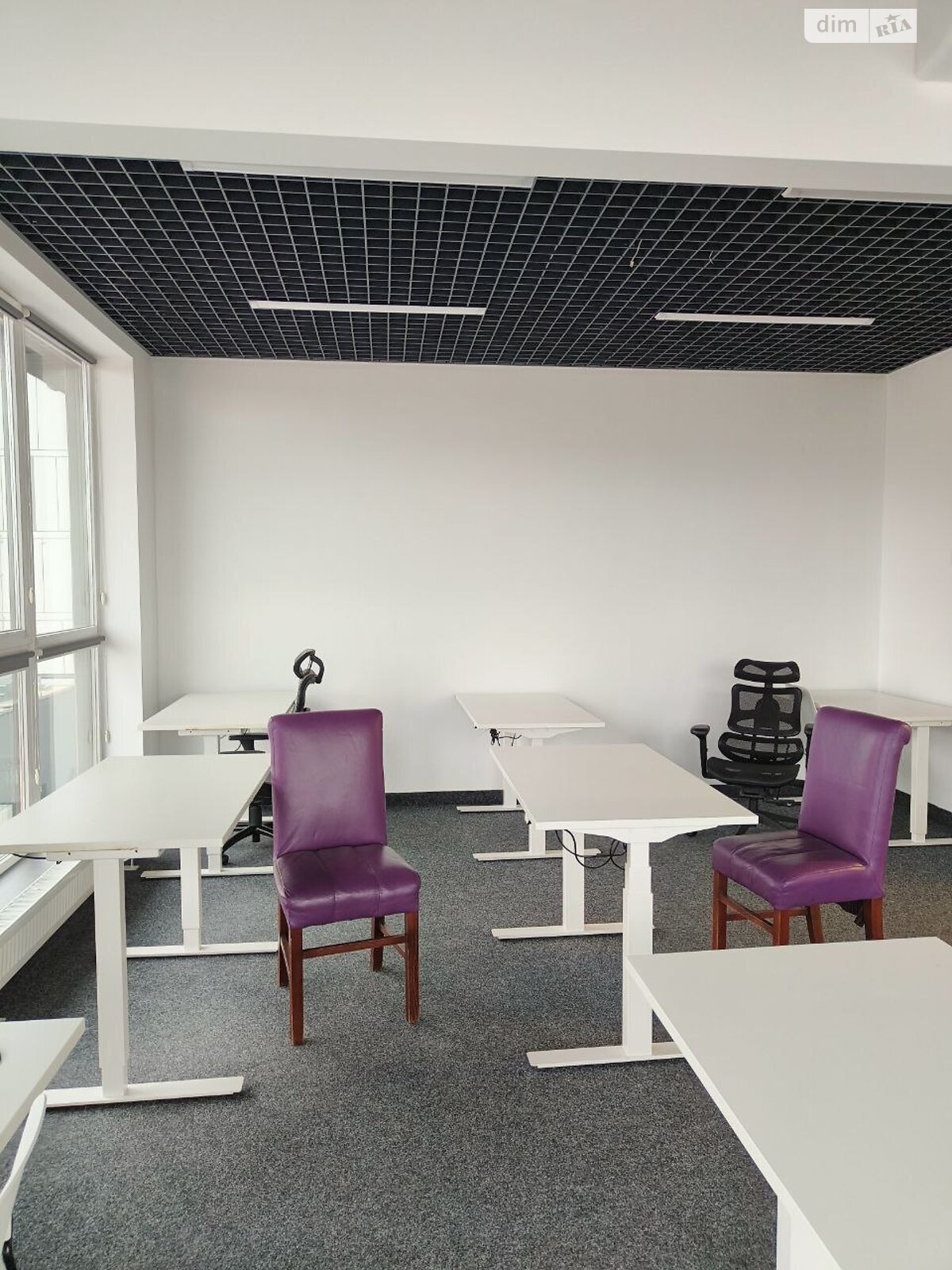 Коммерческое помещение в Львове, сдам в аренду по Героев УПА улица, район Франковский, цена: 224 400 грн за объект фото 1