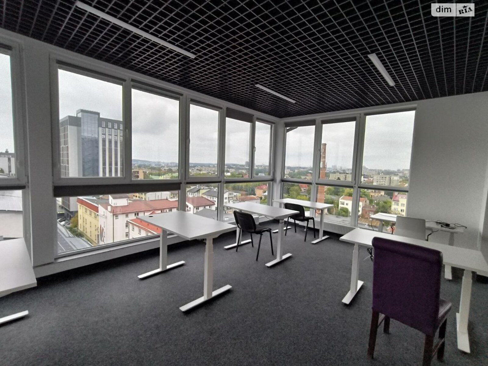 Коммерческое помещение в Львове, сдам в аренду по Героев УПА улица, район Франковский, цена: 224 400 грн за объект фото 1