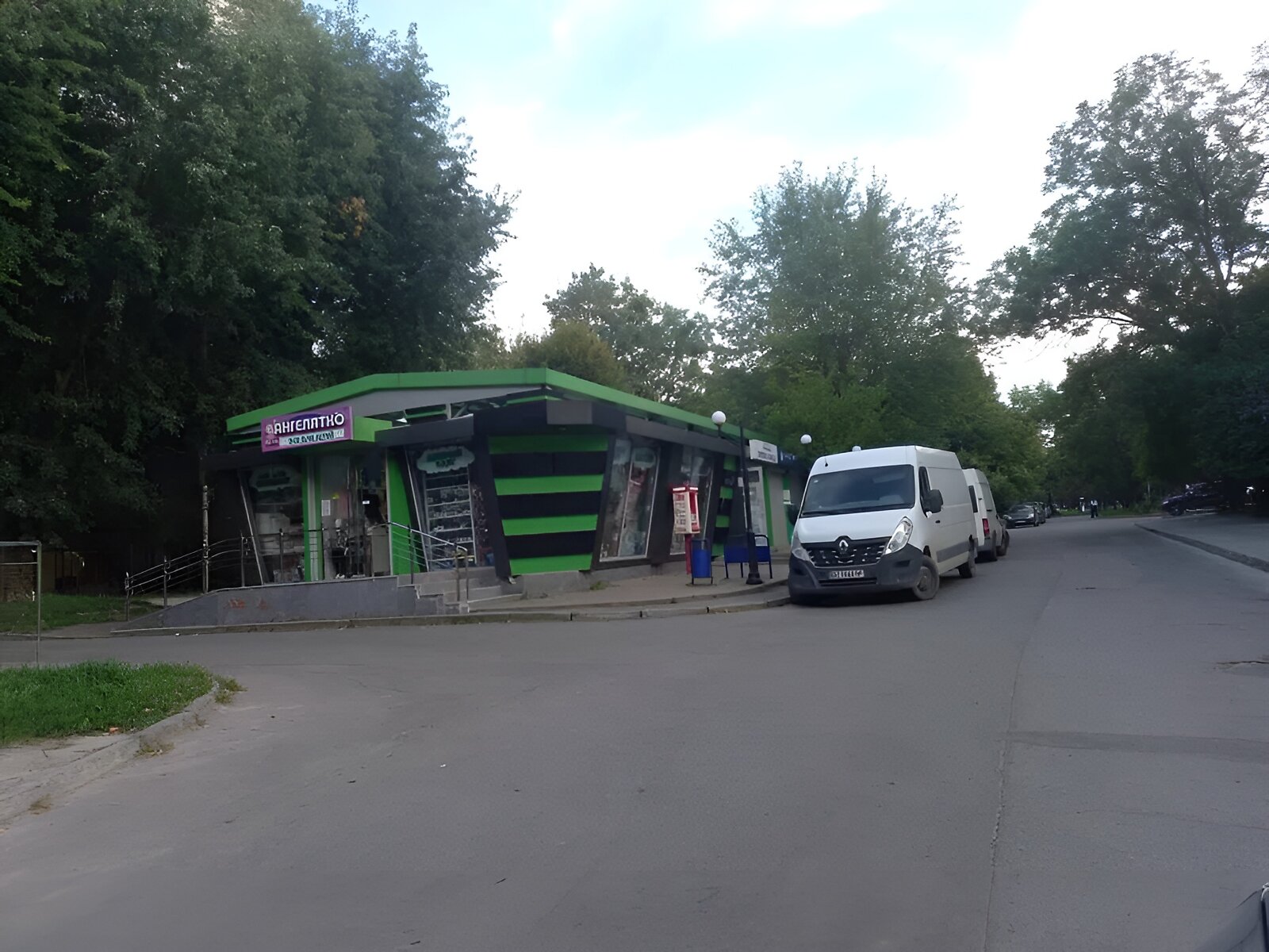 Коммерческое помещение в Львове, сдам в аренду по Владимира Великого улица, район Франковский, цена: 67 000 грн за объект фото 1 Коммерческое помещение в Львове, сдам в аренду по Владимира Великого улица, район Франковский, цена: 67 000 грн за объект фото 1