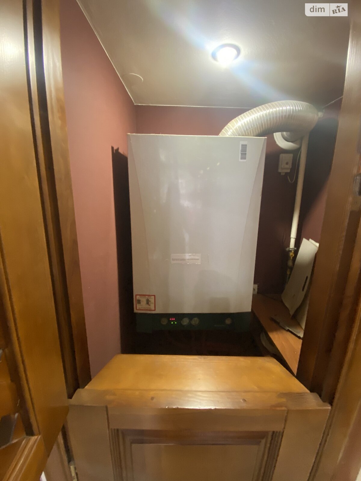 Коммерческое помещение в Львове, сдам в аренду по Князя Романа улица, район Галицкий, цена: 33 656 грн за объект фото 1 Коммерческое помещение в Львове, сдам в аренду по Князя Романа улица, район Галицкий, цена: 33 656 грн за объект фото 1