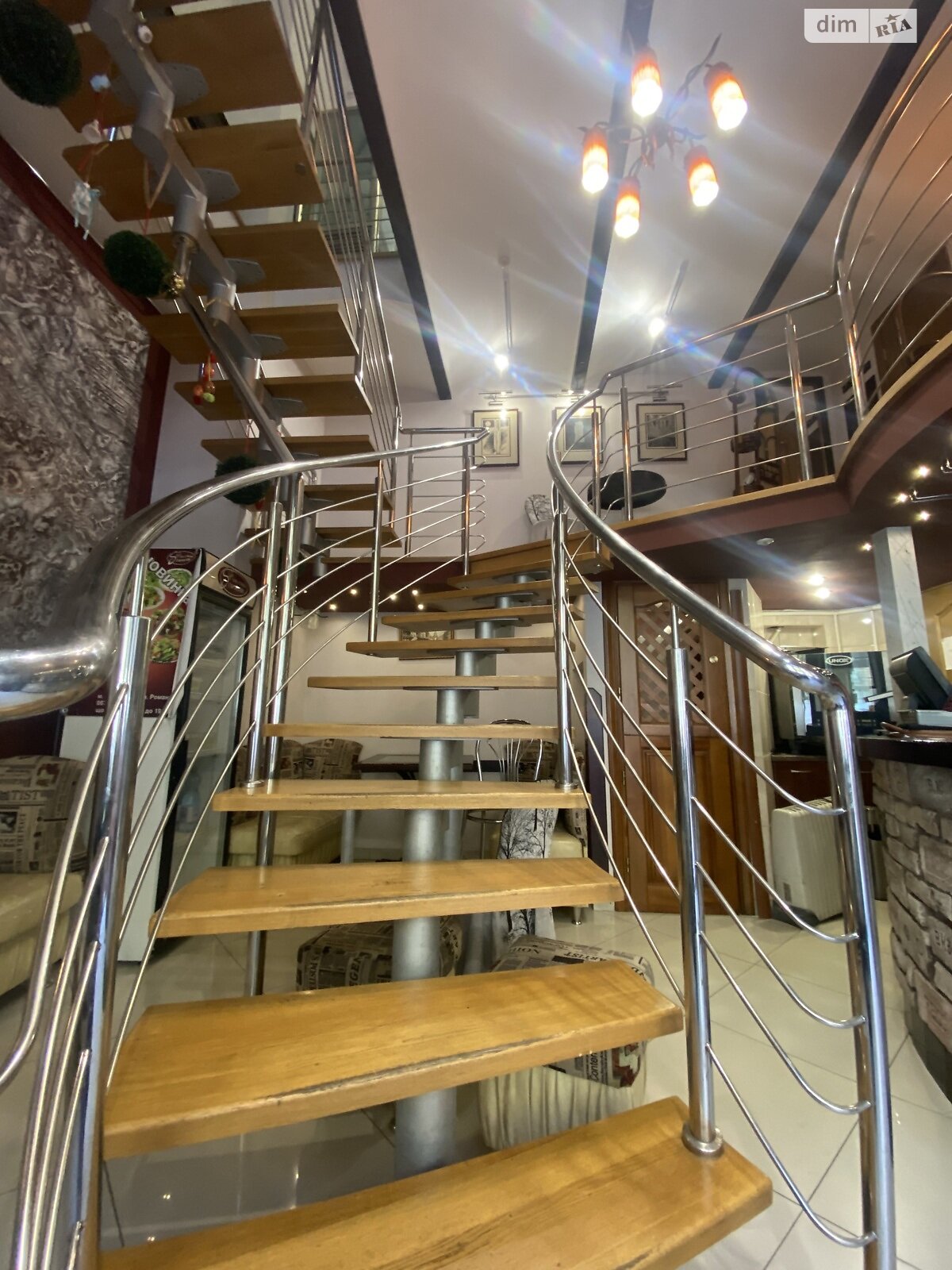 Коммерческое помещение в Львове, сдам в аренду по Князя Романа улица, район Галицкий, цена: 33 656 грн за объект фото 1 Коммерческое помещение в Львове, сдам в аренду по Князя Романа улица, район Галицкий, цена: 33 656 грн за объект фото 1