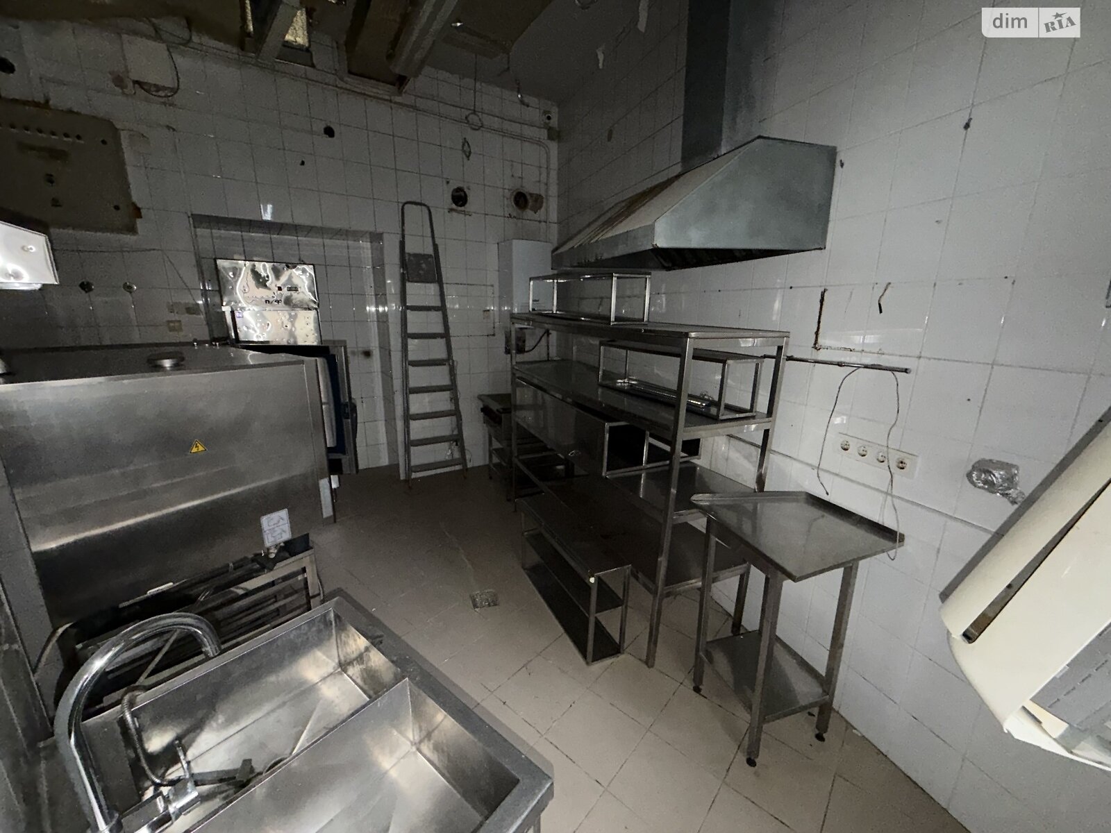 Комерційне приміщення в Львові, здам в оренду по Стрийська вулиця, район Галицький, ціна: 134 832 грн за об’єкт фото 1 Комерційне приміщення в Львові, здам в оренду по Стрийська вулиця, район Галицький, ціна: 134 832 грн за об’єкт фото 1