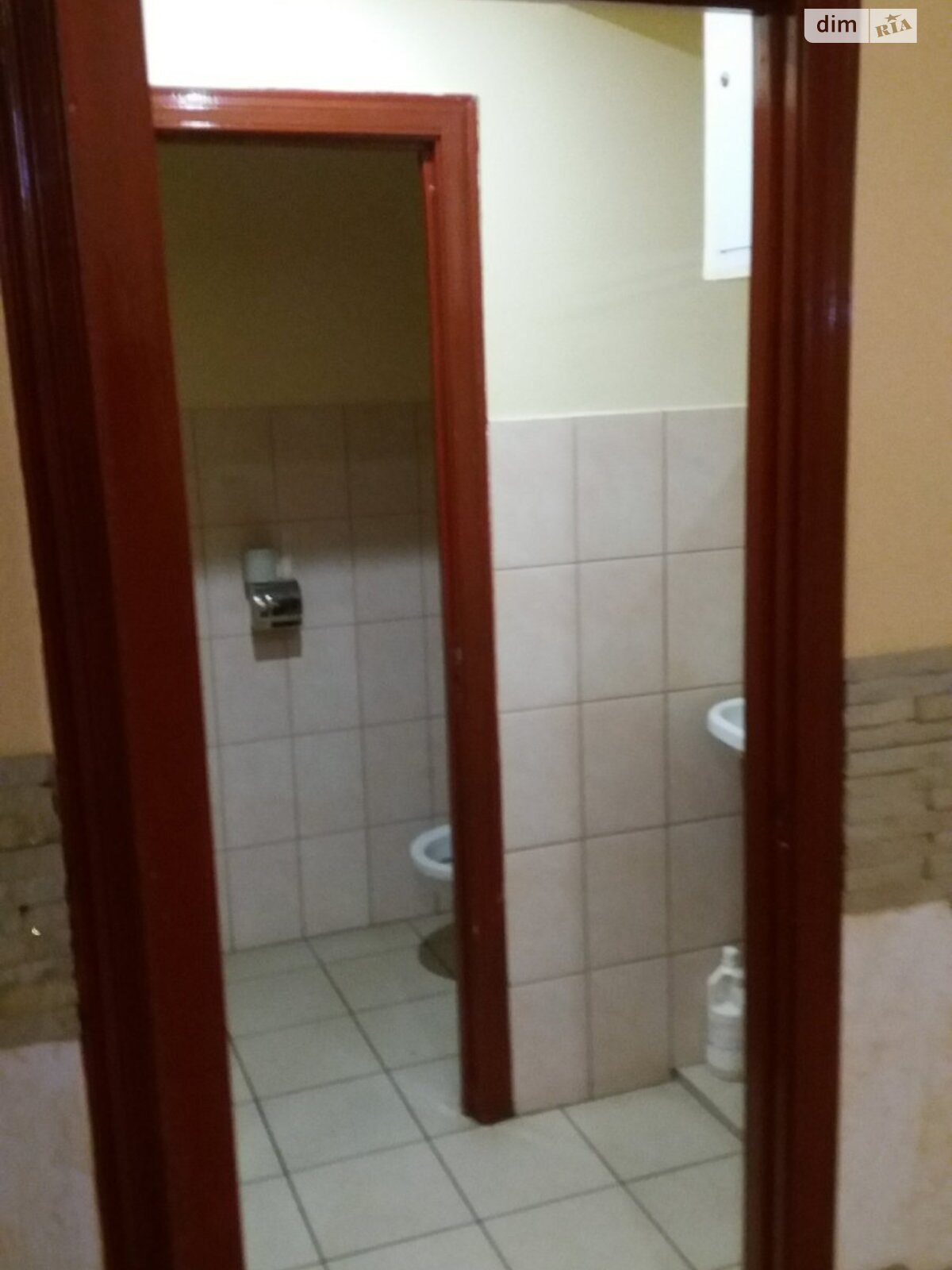 Коммерческое помещение в Львове, сдам в аренду по Зеленая улица, район Галицкий, цена: 28 970 грн за объект фото 1 Коммерческое помещение в Львове, сдам в аренду по Зеленая улица, район Галицкий, цена: 28 970 грн за объект фото 1