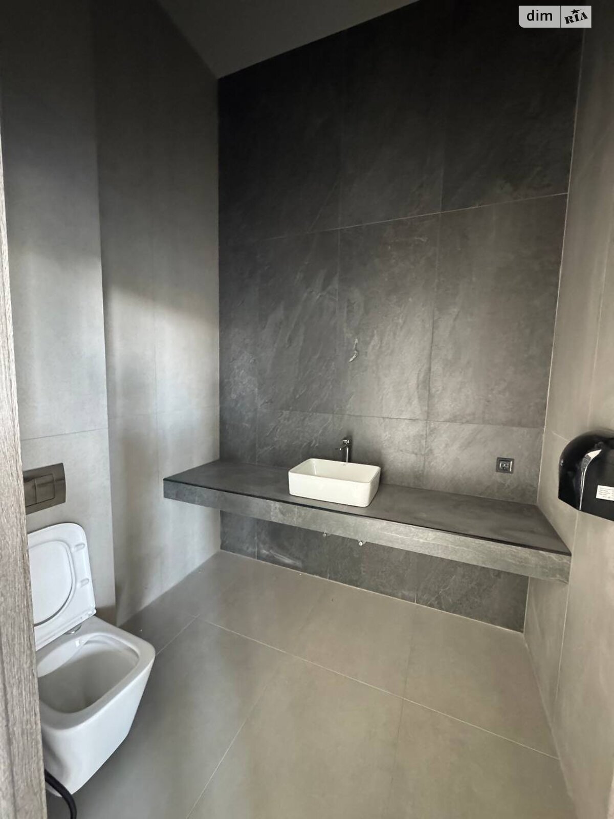 Коммерческое помещение в Львове, сдам в аренду по Новознесенская улица 4, район Кайзервальд, цена: 82 388 грн за объект фото 1