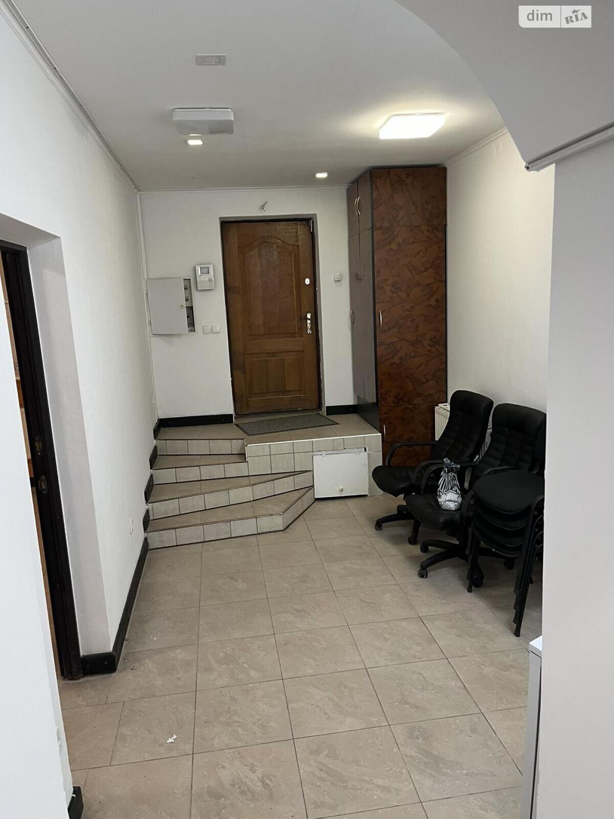 Комерційне приміщення в Львові, Коцюбинського вулиця 72, ціна оренди: 20 000 грн за об’єкт фото 1