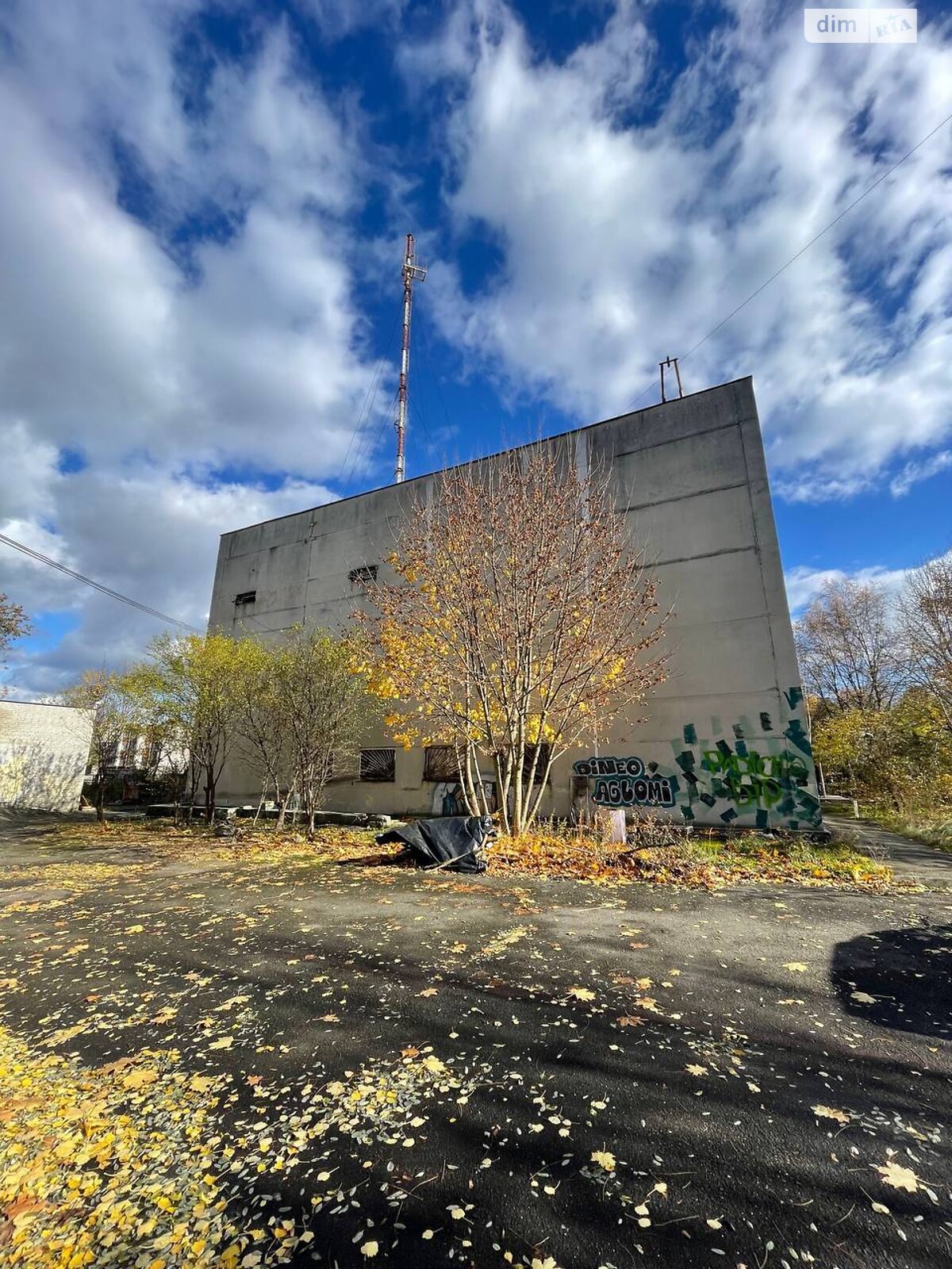 Коммерческое помещение в Львове, сдам в аренду по Субботовская улица, район Левандовка, цена: 421 700 грн за объект фото 1