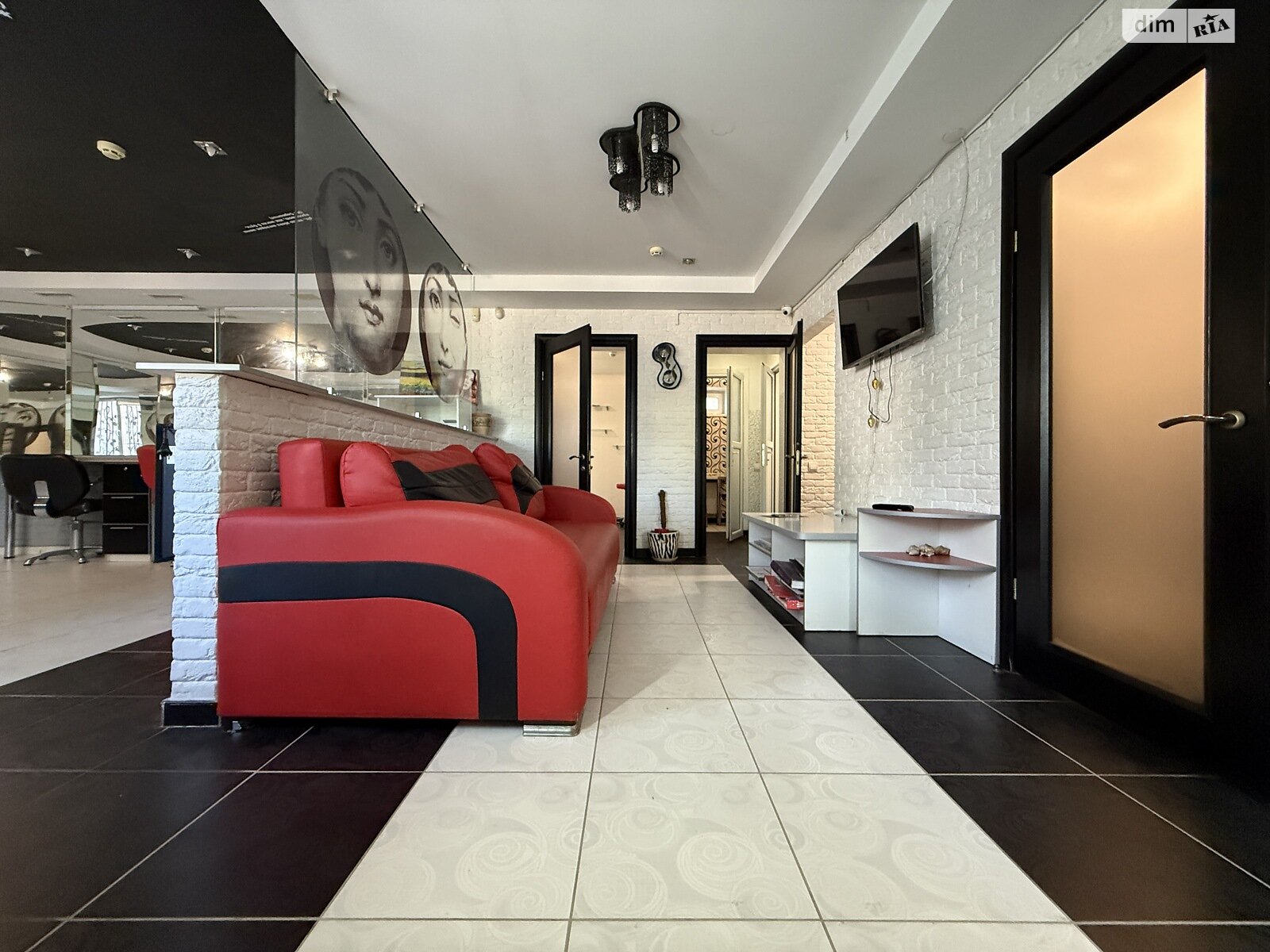 Комерційне приміщення в Львові, здам в оренду по Пасічна вулиця 39В, район Личаківський, ціна: 33 720 грн за об’єкт фото 1