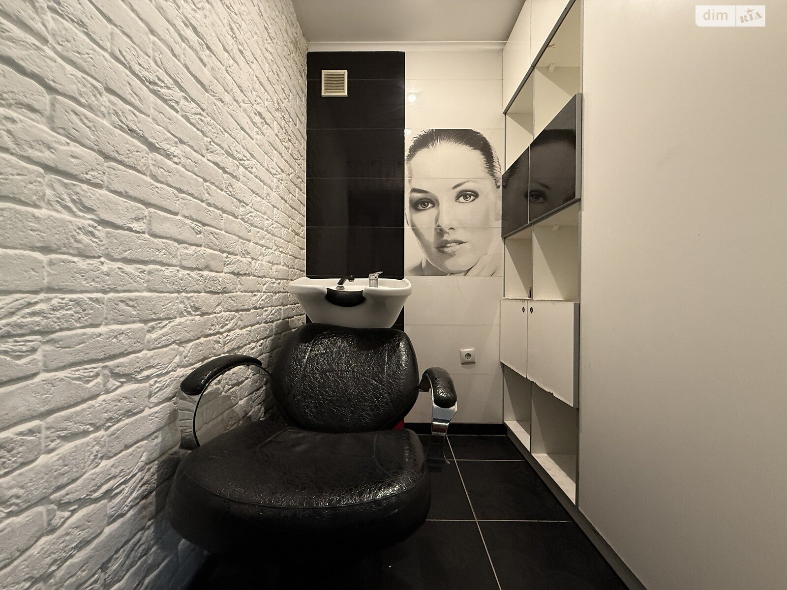 Комерційне приміщення в Львові, здам в оренду по Пасічна вулиця 39В, район Личаківський, ціна: 33 720 грн за об’єкт фото 1