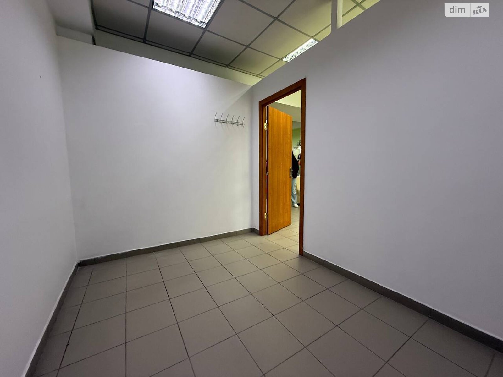 Комерційне приміщення в Львові, здам в оренду по Княгині Ольги вулиця 114, район Наукова, ціна: 8 000 грн за об’єкт фото 1 Комерційне приміщення в Львові, здам в оренду по Княгині Ольги вулиця 114, район Наукова, ціна: 8 000 грн за об’єкт фото 1