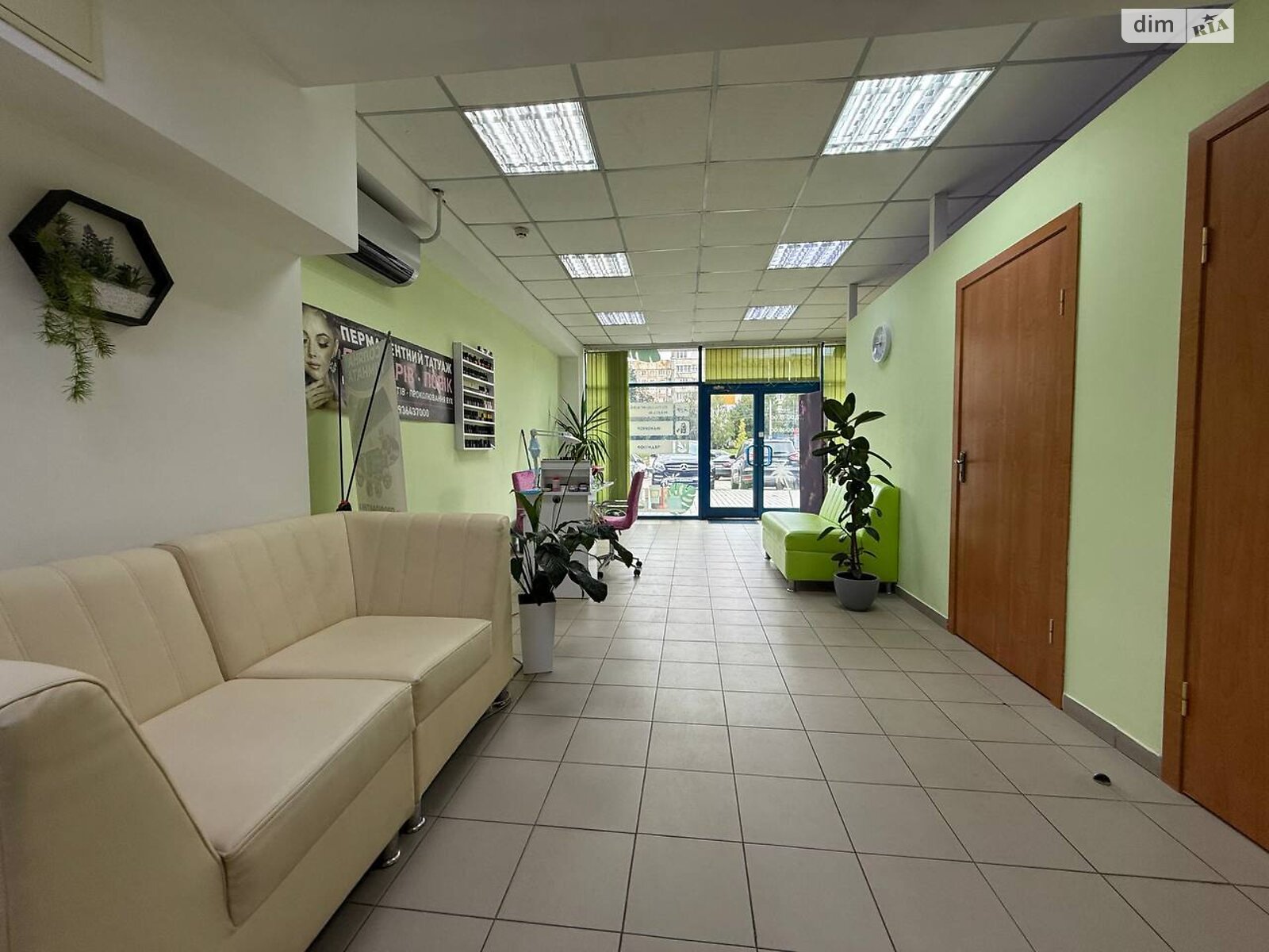 Комерційне приміщення в Львові, здам в оренду по Княгині Ольги вулиця 114, район Наукова, ціна: 8 000 грн за об’єкт фото 1 Комерційне приміщення в Львові, здам в оренду по Княгині Ольги вулиця 114, район Наукова, ціна: 8 000 грн за об’єкт фото 1