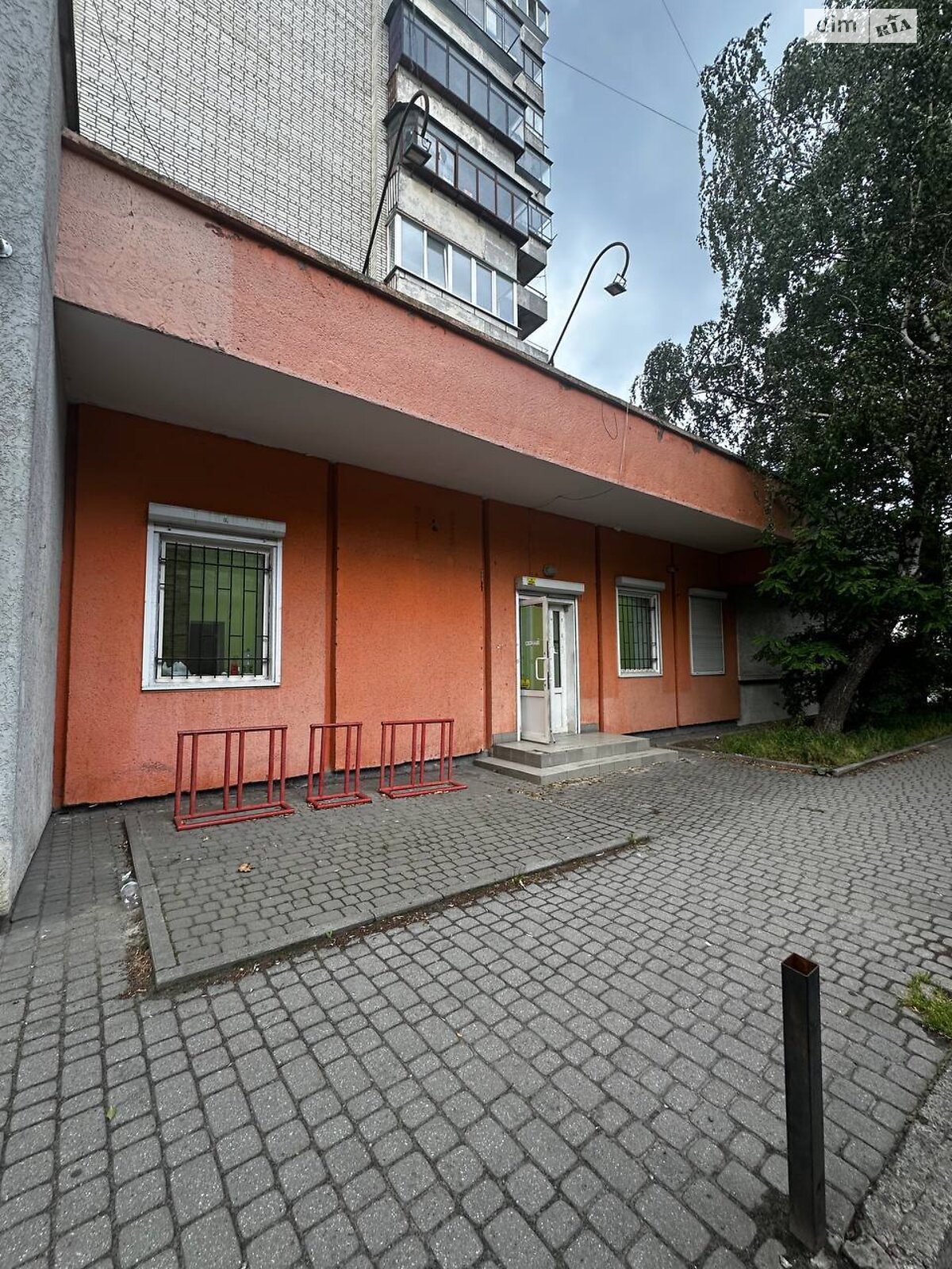 Комерційне приміщення в Львові, здам в оренду по Листопадна вулиця 16, район Новий Львів, ціна: 37 710 грн за об’єкт фото 1 Комерційне приміщення в Львові, здам в оренду по Листопадна вулиця 16, район Новий Львів, ціна: 37 710 грн за об’єкт фото 1