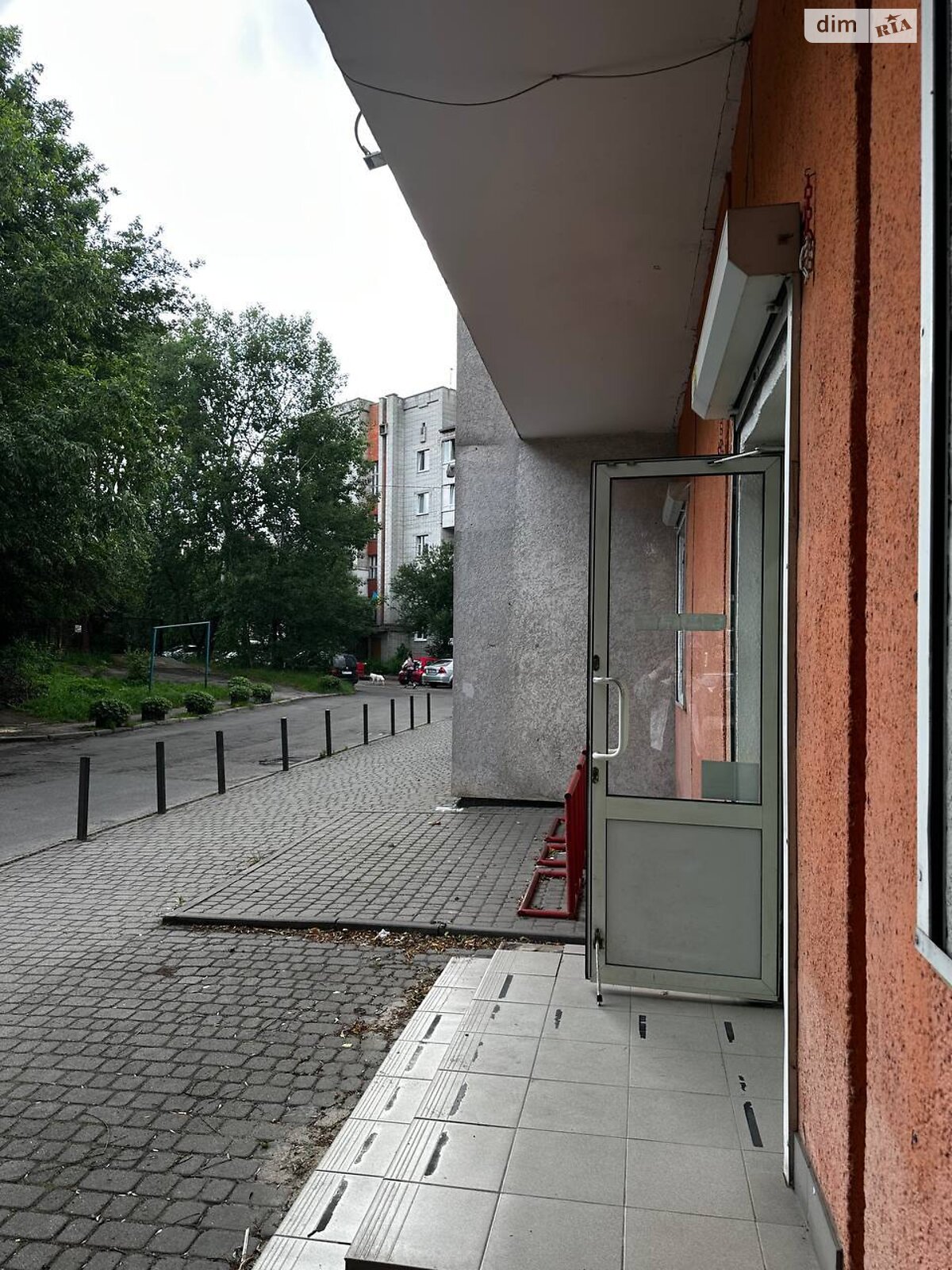 Комерційне приміщення в Львові, здам в оренду по Листопадна вулиця 16, район Новий Львів, ціна: 37 710 грн за об’єкт фото 1 Комерційне приміщення в Львові, здам в оренду по Листопадна вулиця 16, район Новий Львів, ціна: 37 710 грн за об’єкт фото 1