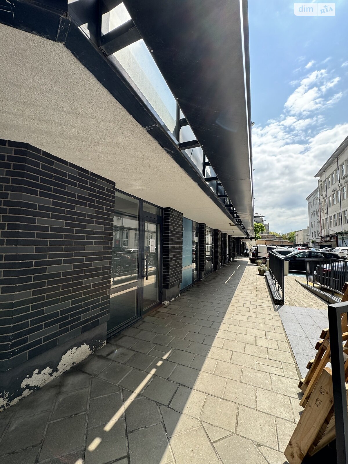 Комерційне приміщення в Львові, здам в оренду по Героїв УПА вулиця 73В/1, район Новий Світ, ціна: 65 832 грн за об’єкт фото 1