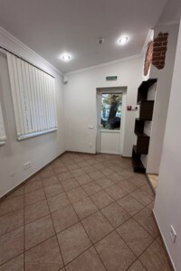 Коммерческое помещение в Львове, сдам в аренду по Героев УПА улица 37, район Новый Свет, цена: 18 932 грн за объект фото 2 Коммерческое помещение в Львове, сдам в аренду по Героев УПА улица 37, район Новый Свет, цена: 18 932 грн за объект фото 2