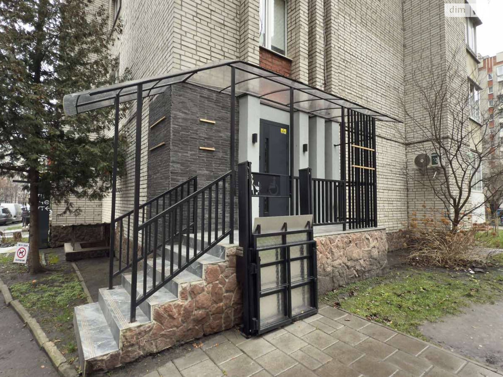 Коммерческое помещение в Львове, Панча Петра улица, цена аренды: 35 000 грн за объект фото 1 Коммерческое помещение в Львове, Панча Петра улица, цена аренды: 35 000 грн за объект фото 1