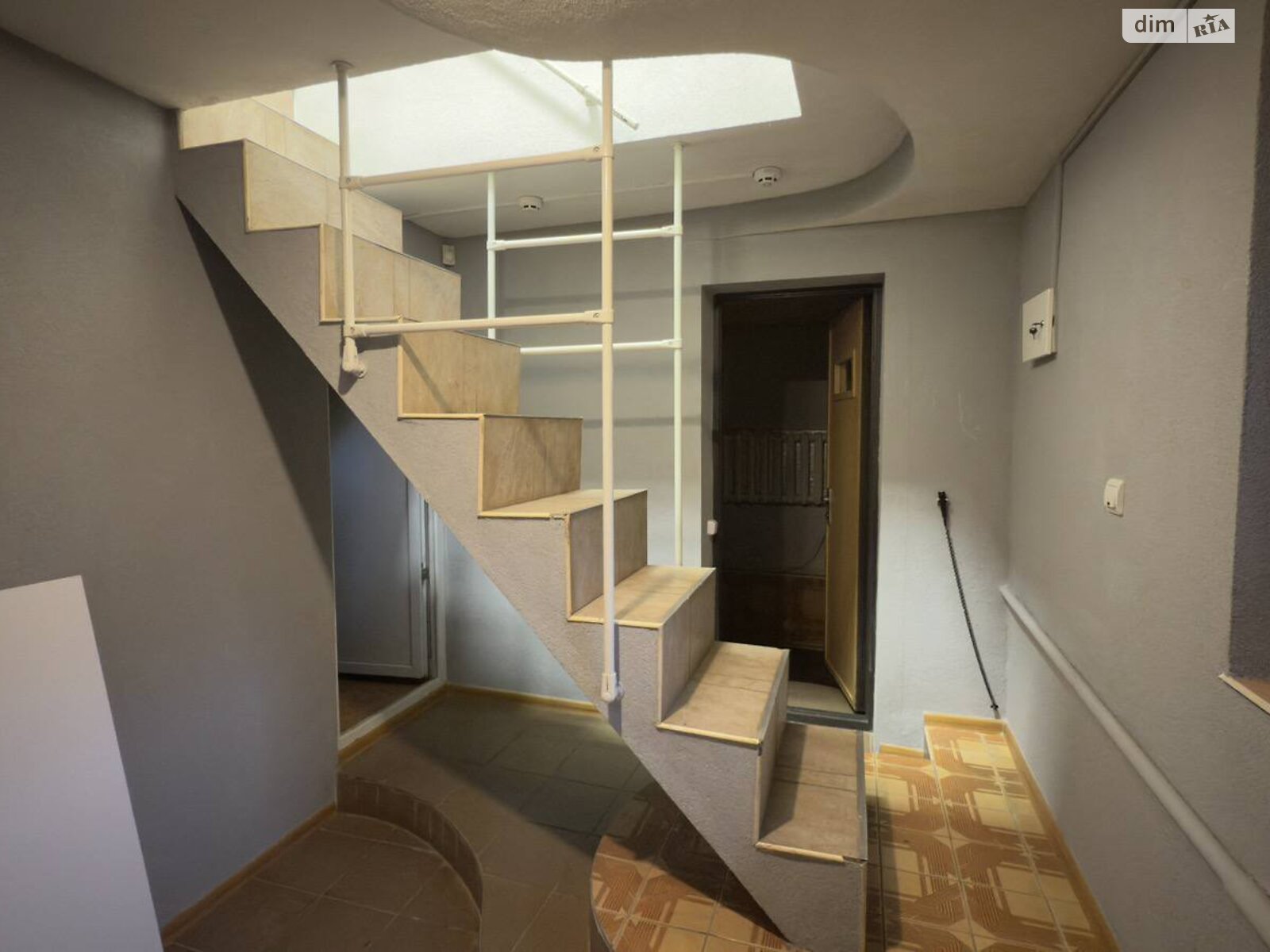 Коммерческое помещение в Львове, Панча Петра улица, цена аренды: 35 000 грн за объект фото 1 Коммерческое помещение в Львове, Панча Петра улица, цена аренды: 35 000 грн за объект фото 1