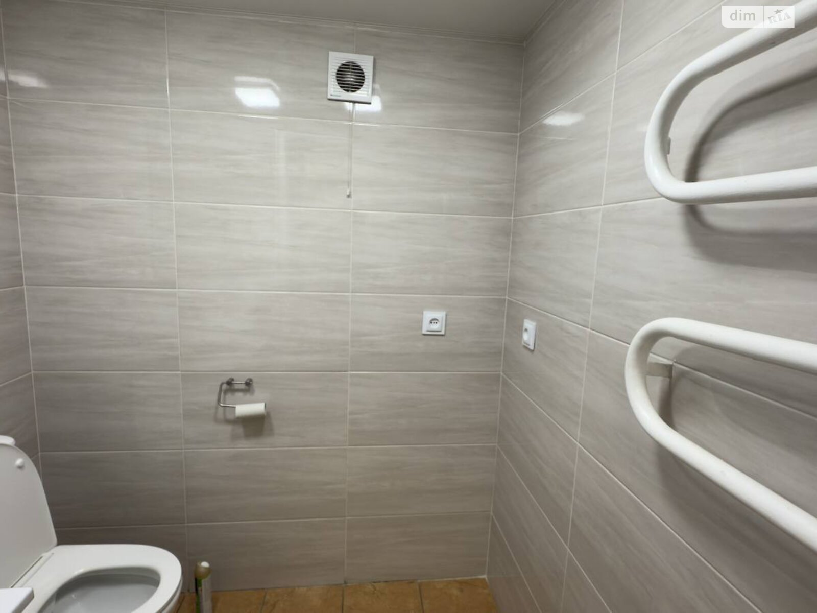 Коммерческое помещение в Львове, Панча Петра улица, цена аренды: 35 000 грн за объект фото 1 Коммерческое помещение в Львове, Панча Петра улица, цена аренды: 35 000 грн за объект фото 1